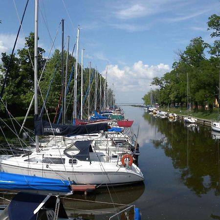 Holiday Homes In Balatonmariafuerdo 48114 Bagian luar foto